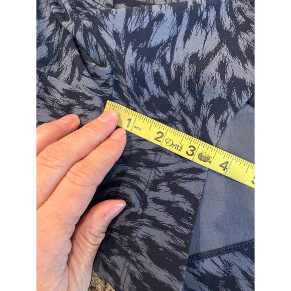 Athleta Trekkie North Printed Shorts Blue Plus Size 18 Pockets‎ - Picture 9 of 9